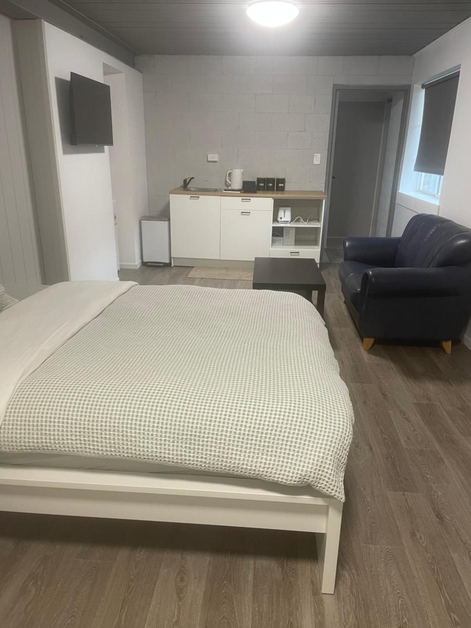 Spacious Studio Unit Rochedale South Kültér fotó